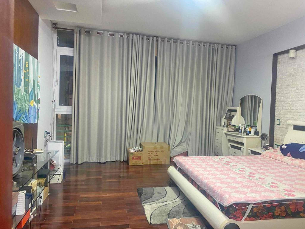 Cho Thuê Nhà Nguyên Căn Mặt Tiền Phan Xích Long Phường 2, Quận Phú Nhuận,